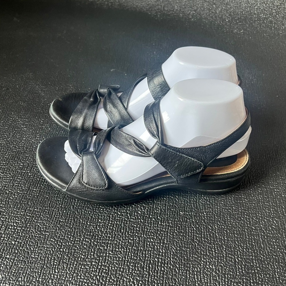 Clarks Artisan Womens 8 Black Leather Twisted Strappy Sandals Comfort Walking
